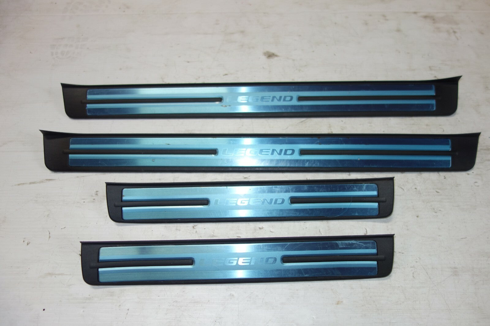 JDM ACURA RL HONDA LEGEND KB1 OEM DOOR SILLS TRIM SCUFF PLATES SIDE STEPS 05-08