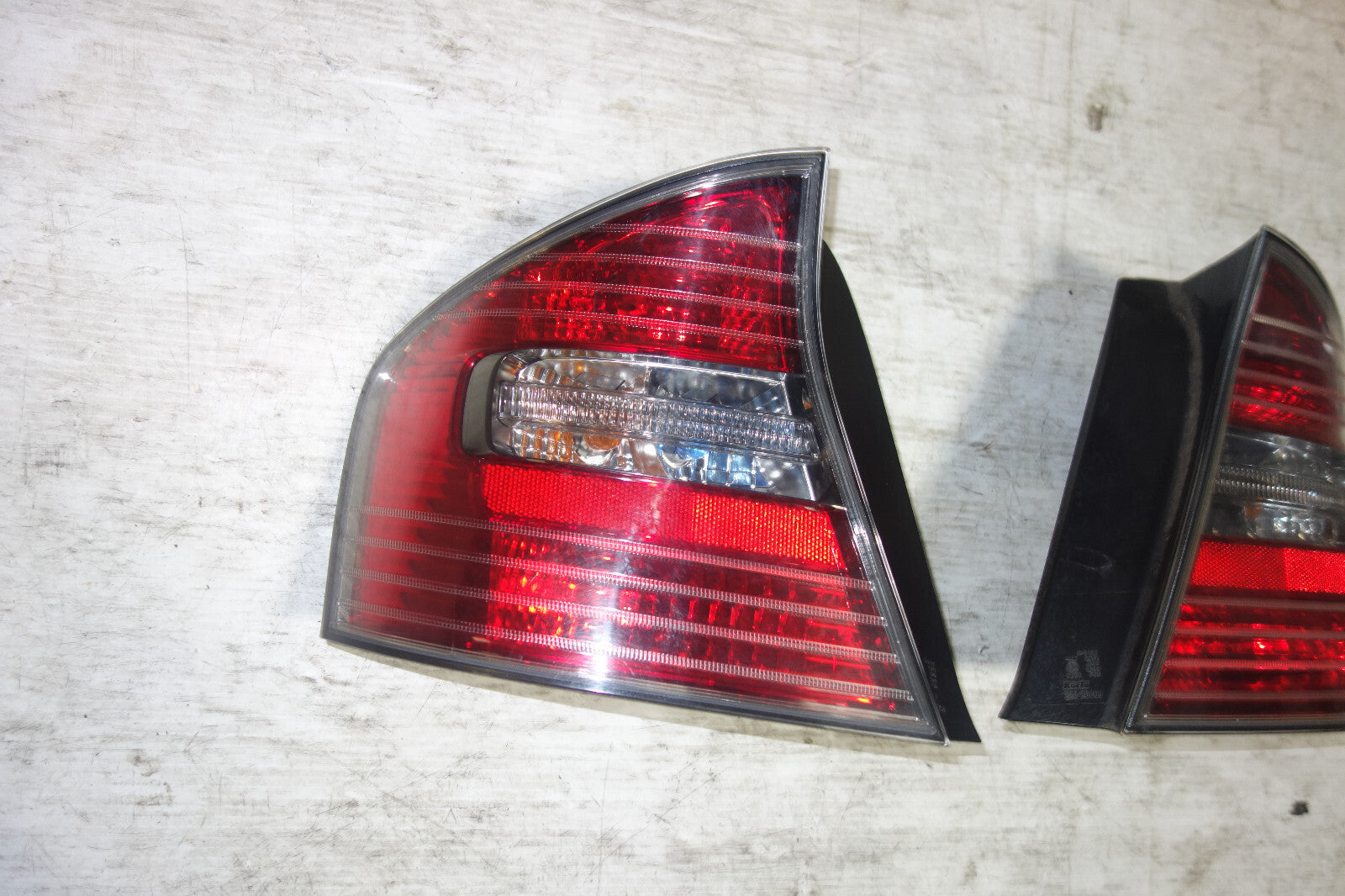 JDM Subaru Legacy OEM Left & Right Tail Lights Lamps Sedan LH RH 2005 2006 2007