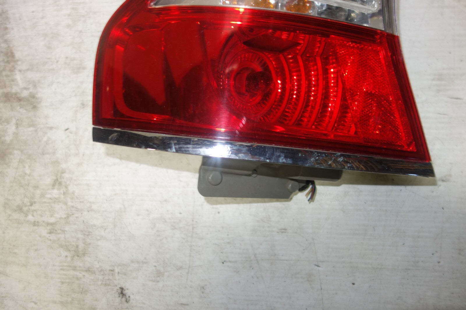 JDM SUBARU LEGACY BL5 OEM USED TAIL LIGHTS LAMPS 4 DOOR SEDAN 2005-2009