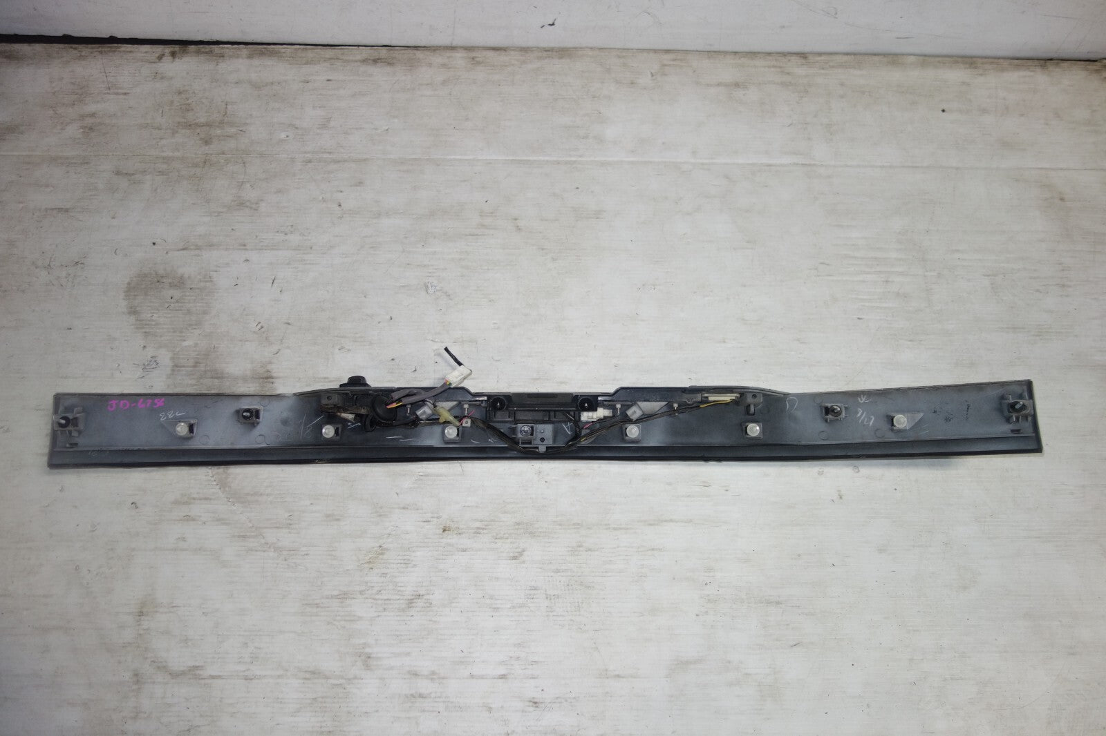 JDM Subaru Forester Rear Garnish 2009 2010 2011 2012 2013 OEM SH9 Center Garnish
