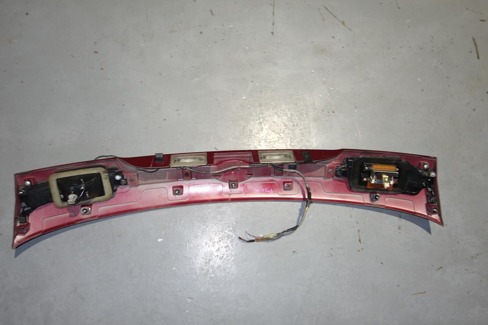 JDM Subaru Legacy Outback BP Rear Center Garnish Tail Lights Reverse 2005-2009