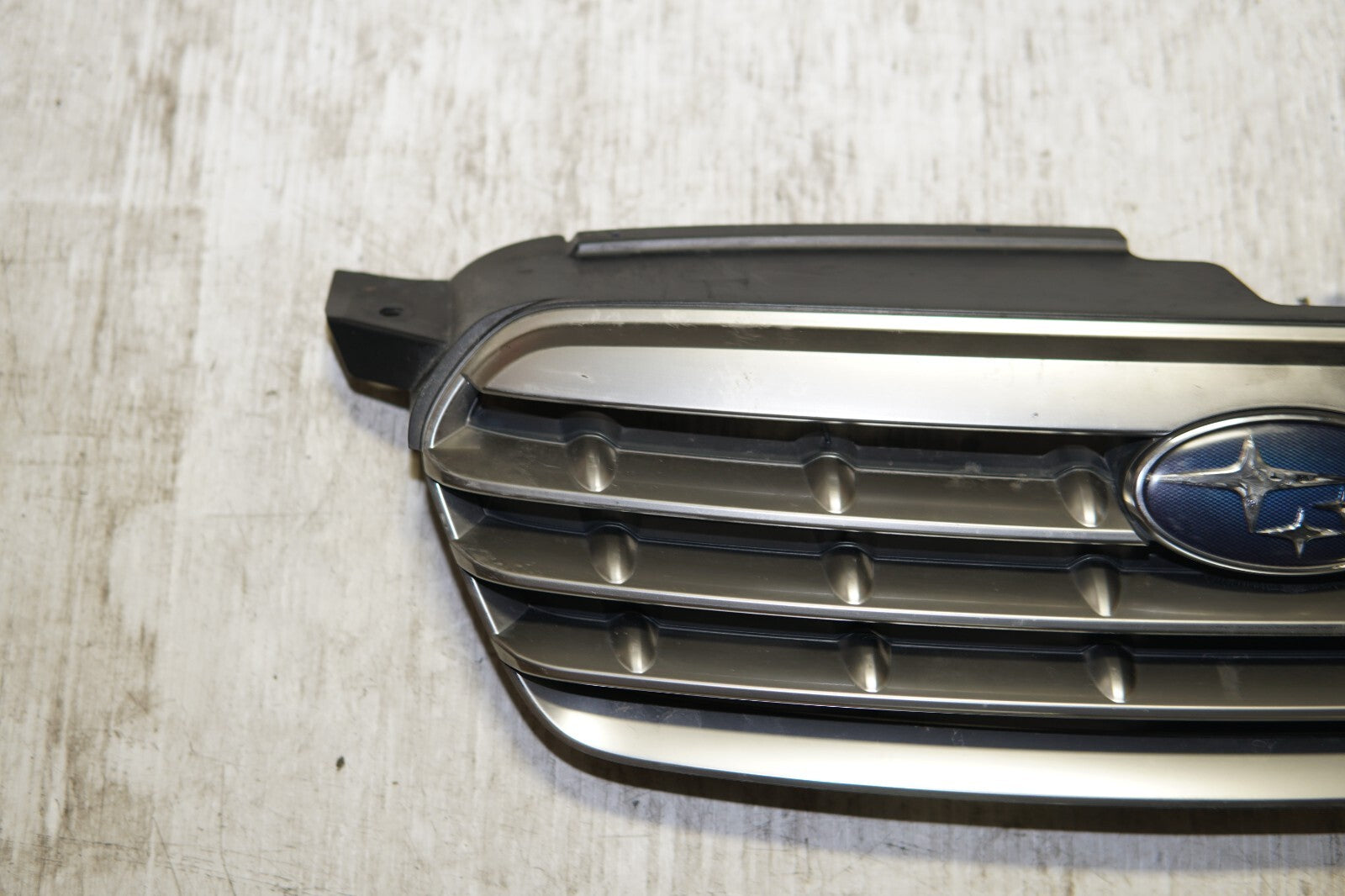 JDM 2008-2009 GENUINE SUBARU LEGACY OUTBACK OEM GRILLE GRILL