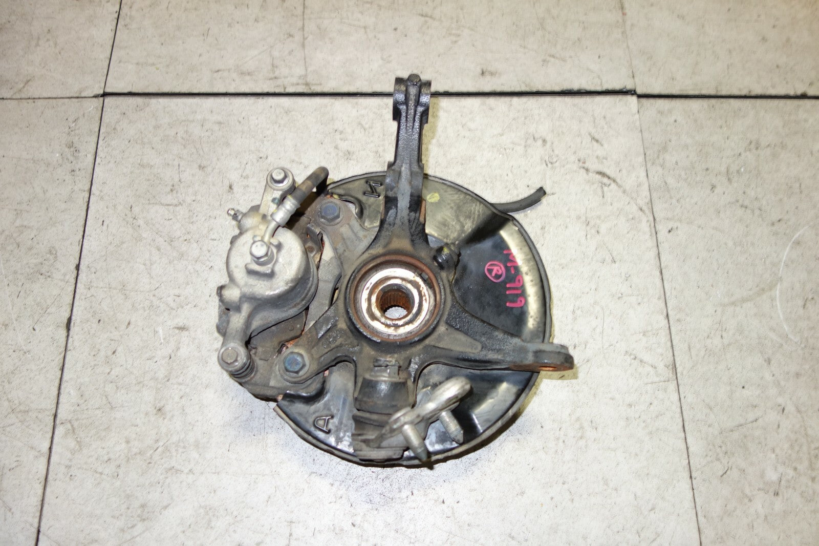 JDM 06-11 FD1 HONDA CIVIC / CSX OEM FRONT RIGHT KNUCKLE HUB SPINDLE SUSPENSION