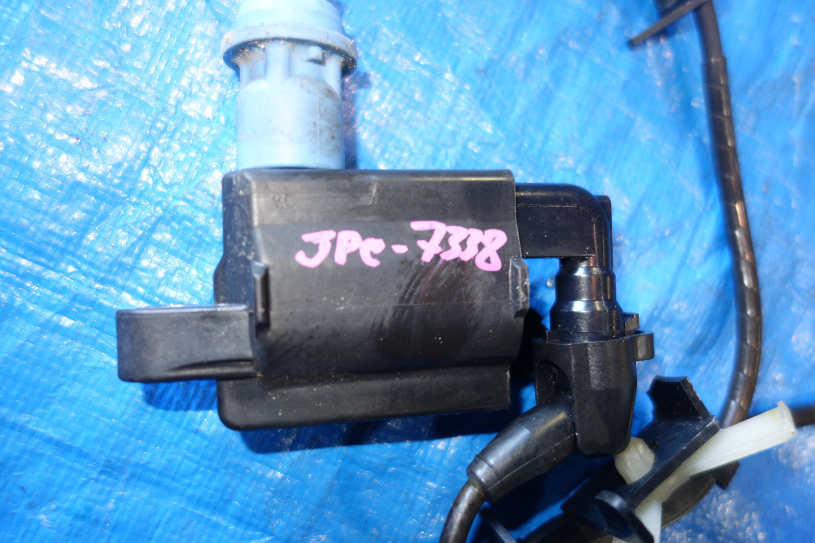 JDM LEXUS TOYOTA GS300 IS300 SC300 SUPRA OEM GENUINE IGNITION COILS 90919-02216
