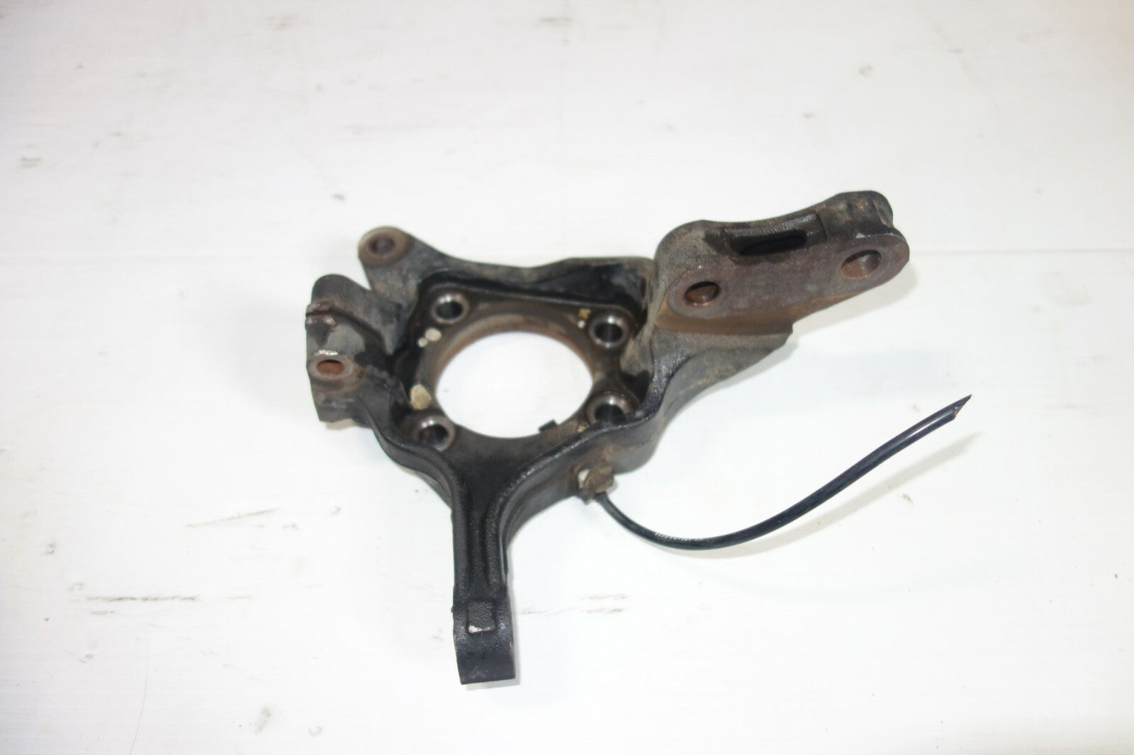 Subaru Legacy Knuckle Legacy Outback Knuckle Spindle Front OEM 2005-2014 L & R
