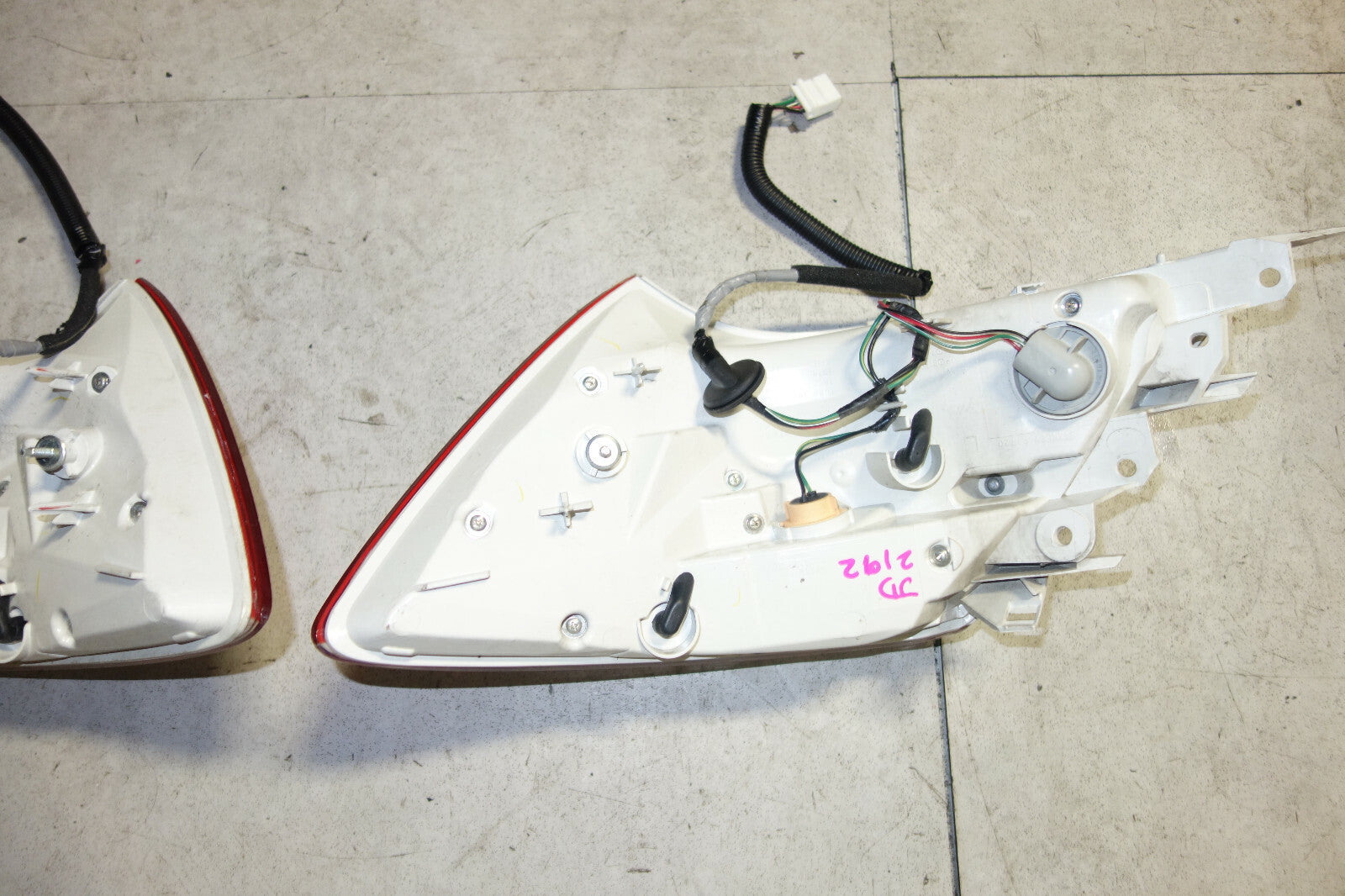 JDM Acura RL KB2 Tail Lights Lamps OEM 2009 2010 2011 2012 Left + Right