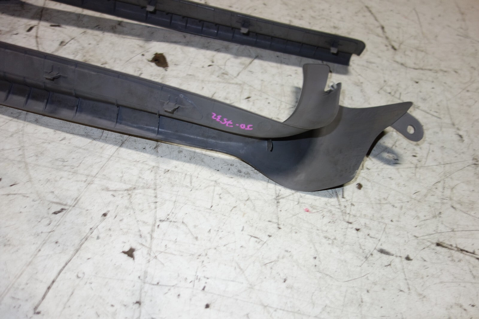 JDM SUBARU FORESTER OEM FRONT DOOR SILLS SCUFF PLATES STEPS SILL 2003-2008