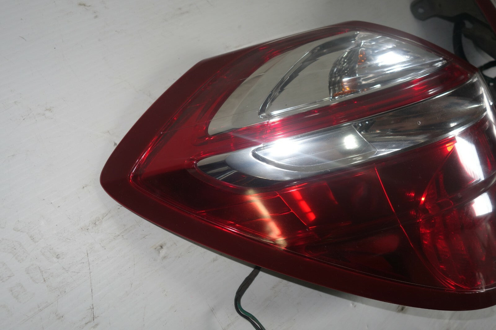 JDM 2005-2009 SUBARU LEGACY OUTBACK KOUKI OEM USED TAIL LIGHTS TAIL LAMPS