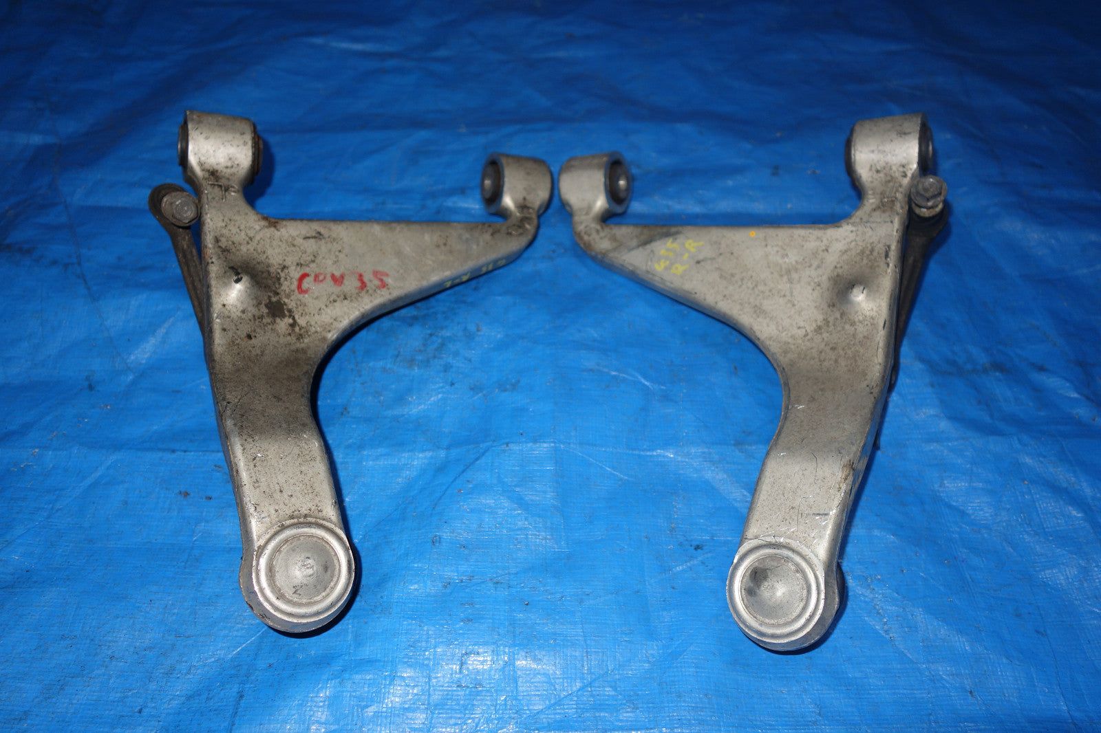 JDM Infiniti G35 OEM Rear Upper Control Arms Ball Joints Pair CPV35 2003-2006