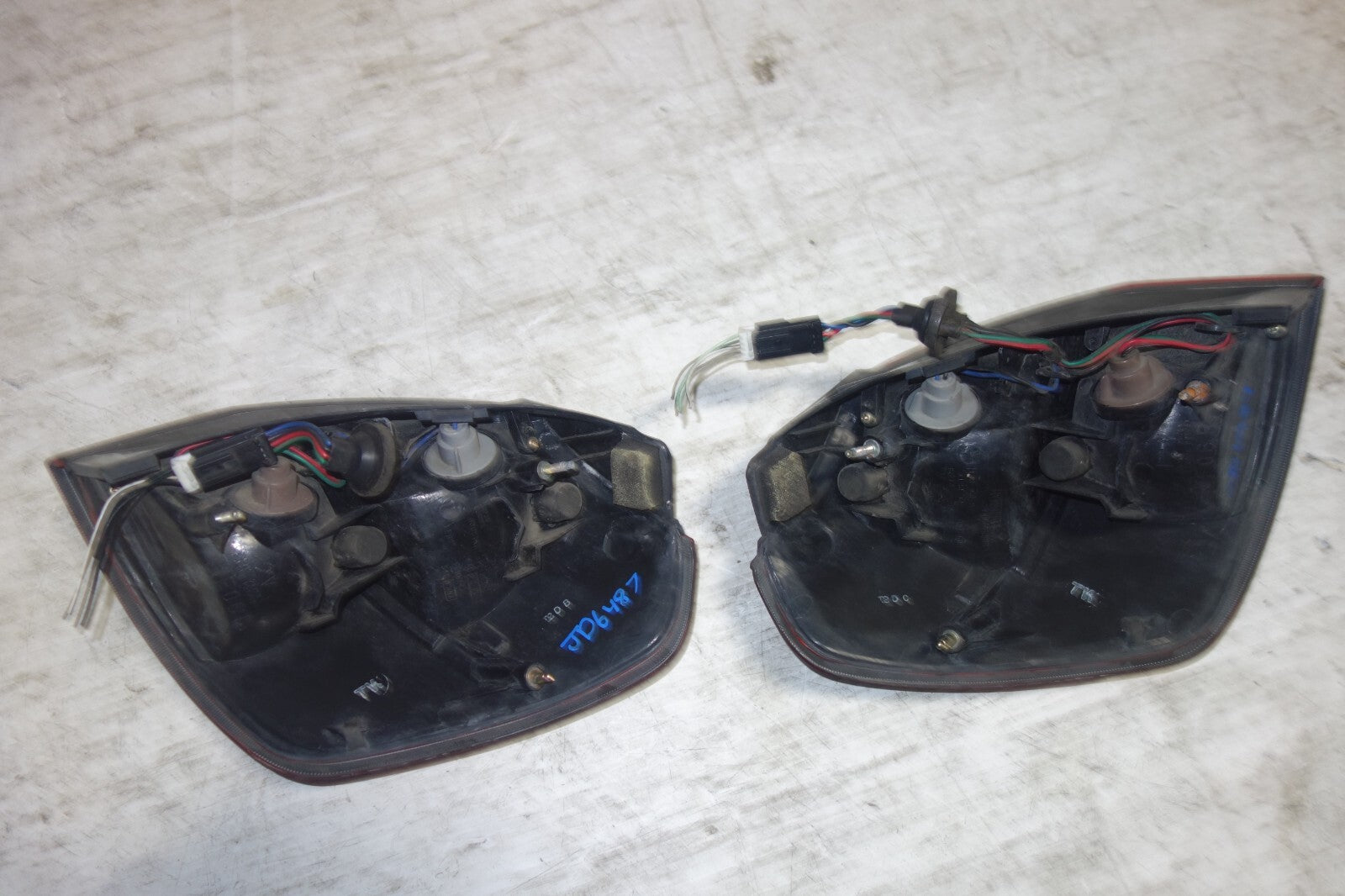 JDM Subaru Legacy Wagon Taillights BH5 Left & Right 2000 2001 2002 2003 2004