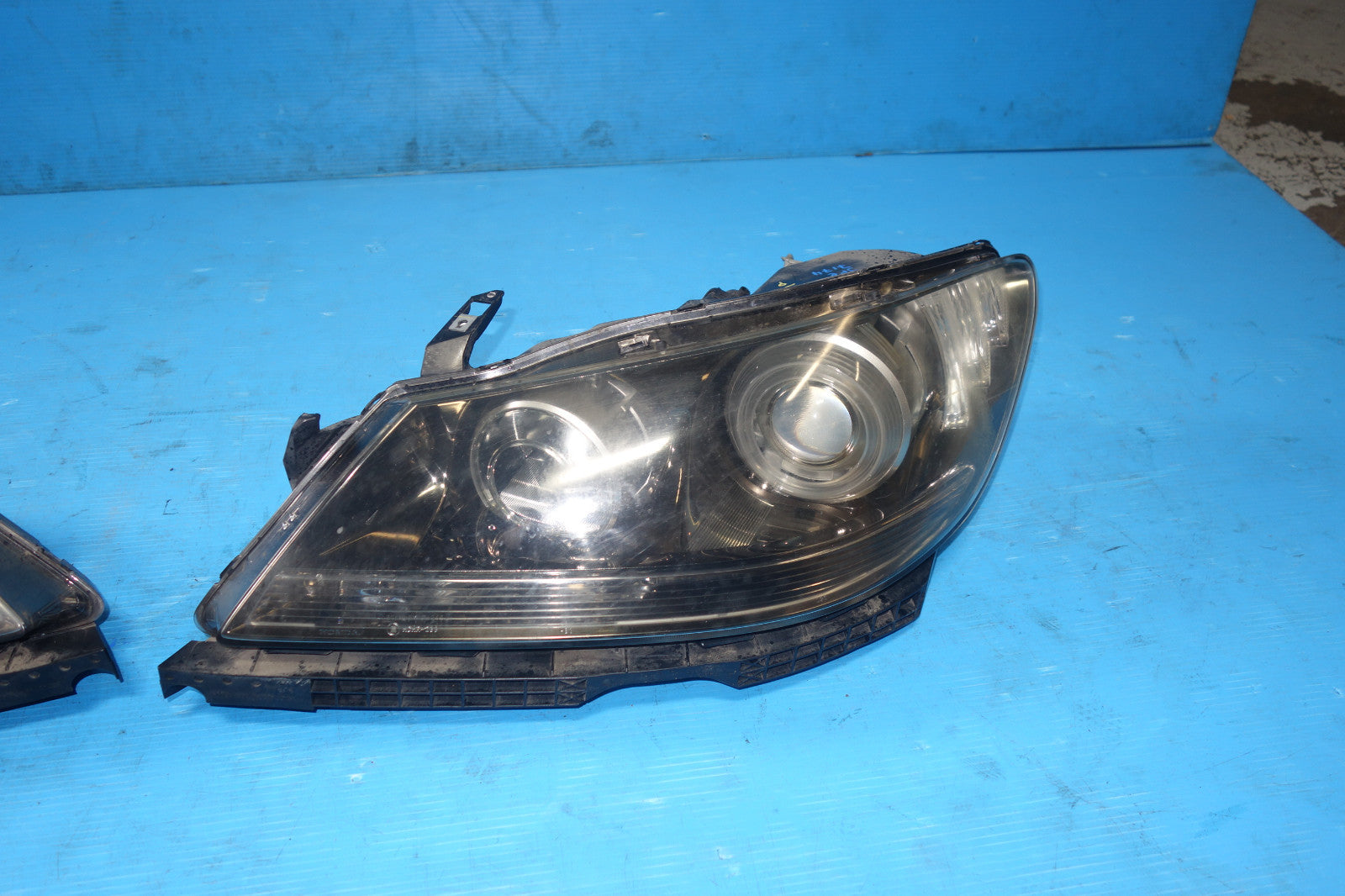 JDM Acura RL HID Headlights Head Lamps Pair 2005-2008 Honda Legend KB1 Stanley