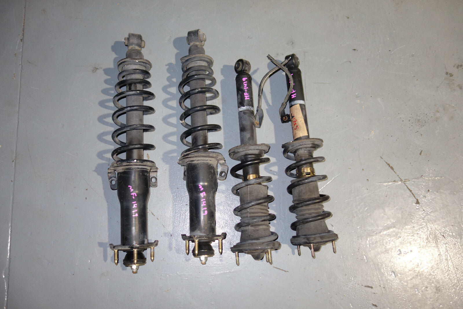 JDM Lexus is300 Toyota Altezza Shocks Struts Springs 2001-2005 SXE10 Front Rear