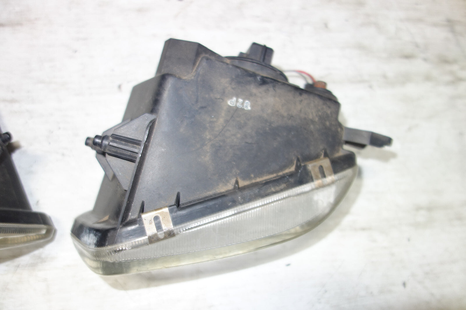 JDM Toyota Celica ST202 Front Fog Lights Fog Lamps 1994-1999 Used OEM Left Right