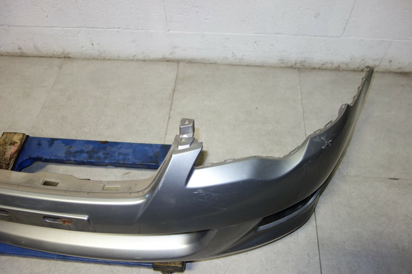 JDM 2008-2009 SUBARU LEGACY FRONT BUMPER COVER WITH FOG LIGHTS BP9 2008-2009