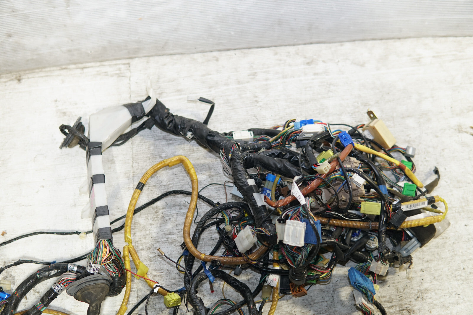JDM Subaru Forester STi SF5 EJ205 Turbo Computer Wire Harness Wiring 1001079000