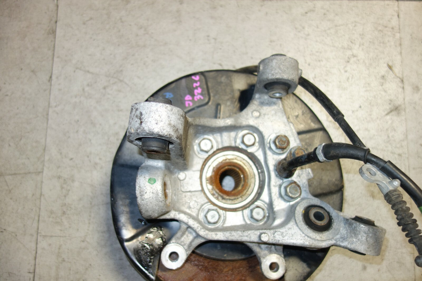 JDM Infiniti M35 M45 Rear Right Spindle Knuckle Hub Bearing Wheel OEM 2006-2010