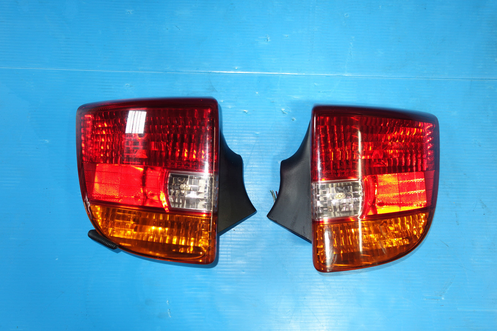 JDM Toyota Celica OEM Tail Lights Lamps LH RH Pair 2000 2001 2002 2003 2004 2005