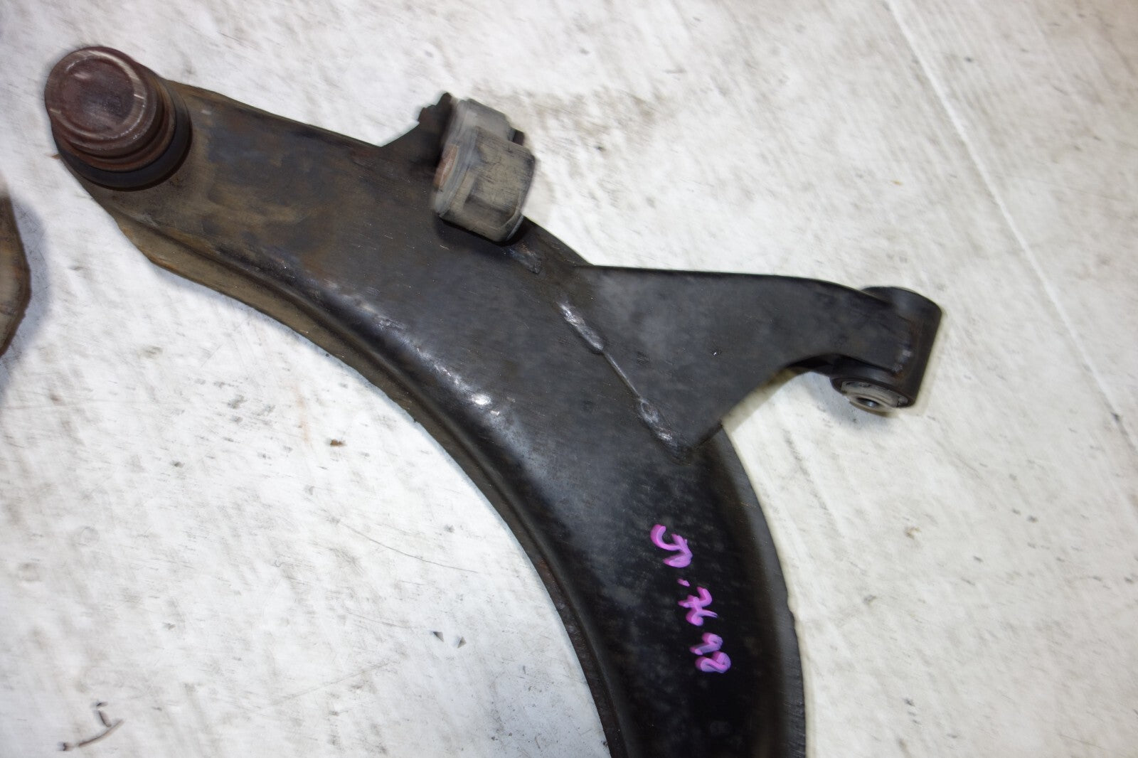 JDM 1993-2001 SUBARU IMPREZA WRX GC8 OEM FRONT LOWER CONTROL ARM SUSPENSION