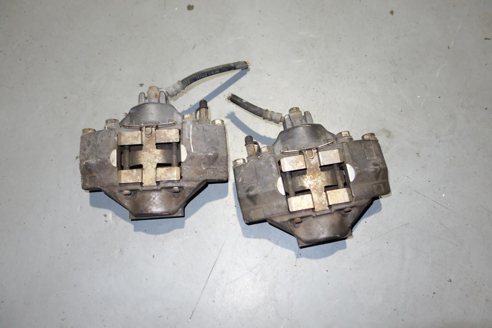 JDM Subaru Rear 2 Pots Piston Brake Calipers 2 Pot Impreza WRX Forester Legacy