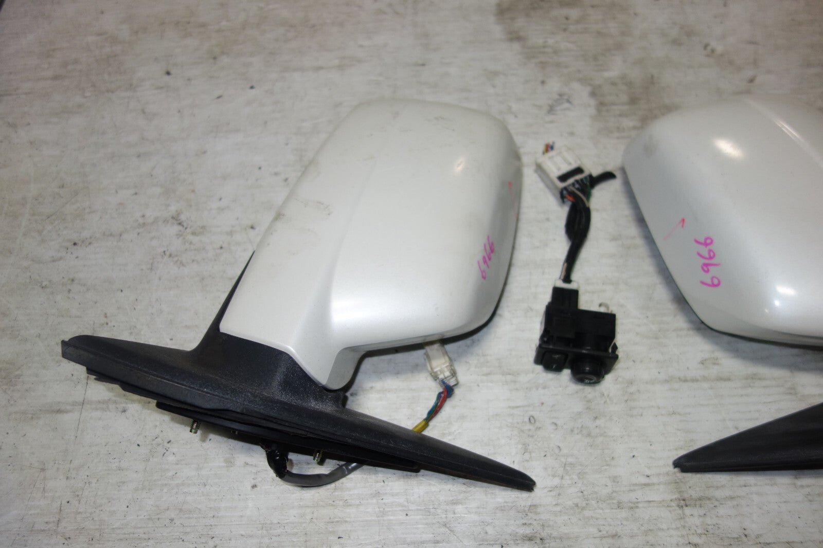 JDM Nissan X-Trail GT OEM Side View Mirrors PNT30 Left Right OEM Japan 2000-2006