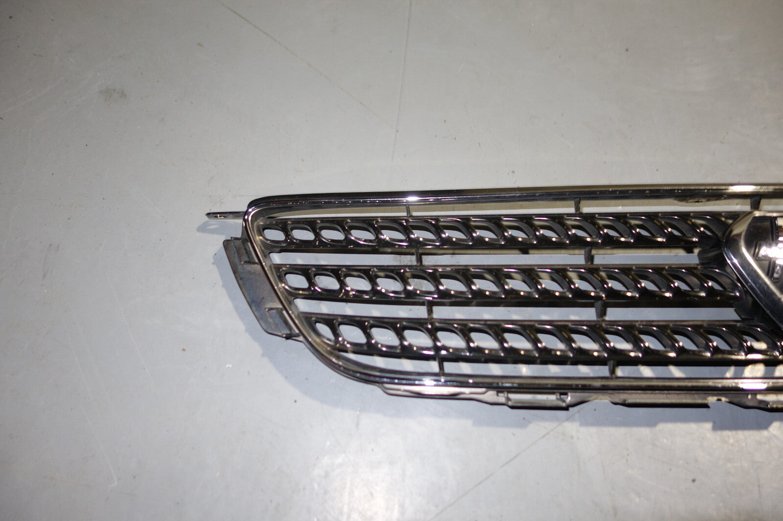 JDM Toyota Altezza Grille Lexus IS300 Grille OEM Japan 2001-2002-2003-2004-2005