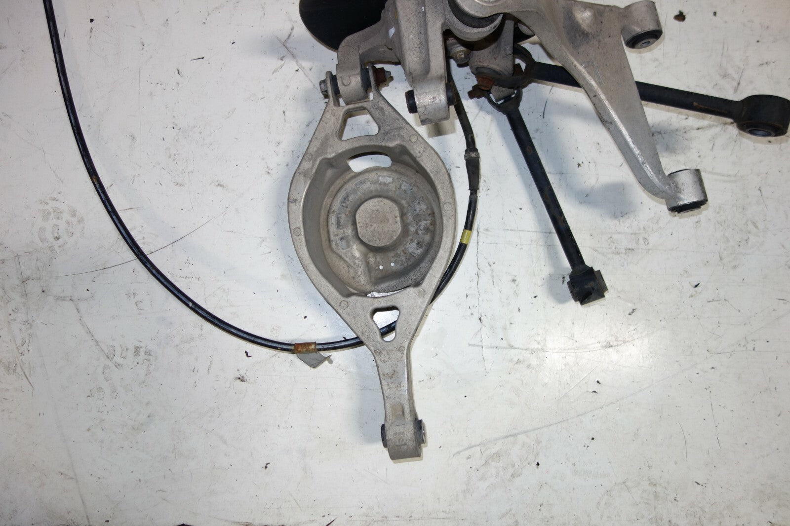 JDM Infiniti G35 Rear Right Spindle Wheel Hub Control Arms 2003-2007 Coupe