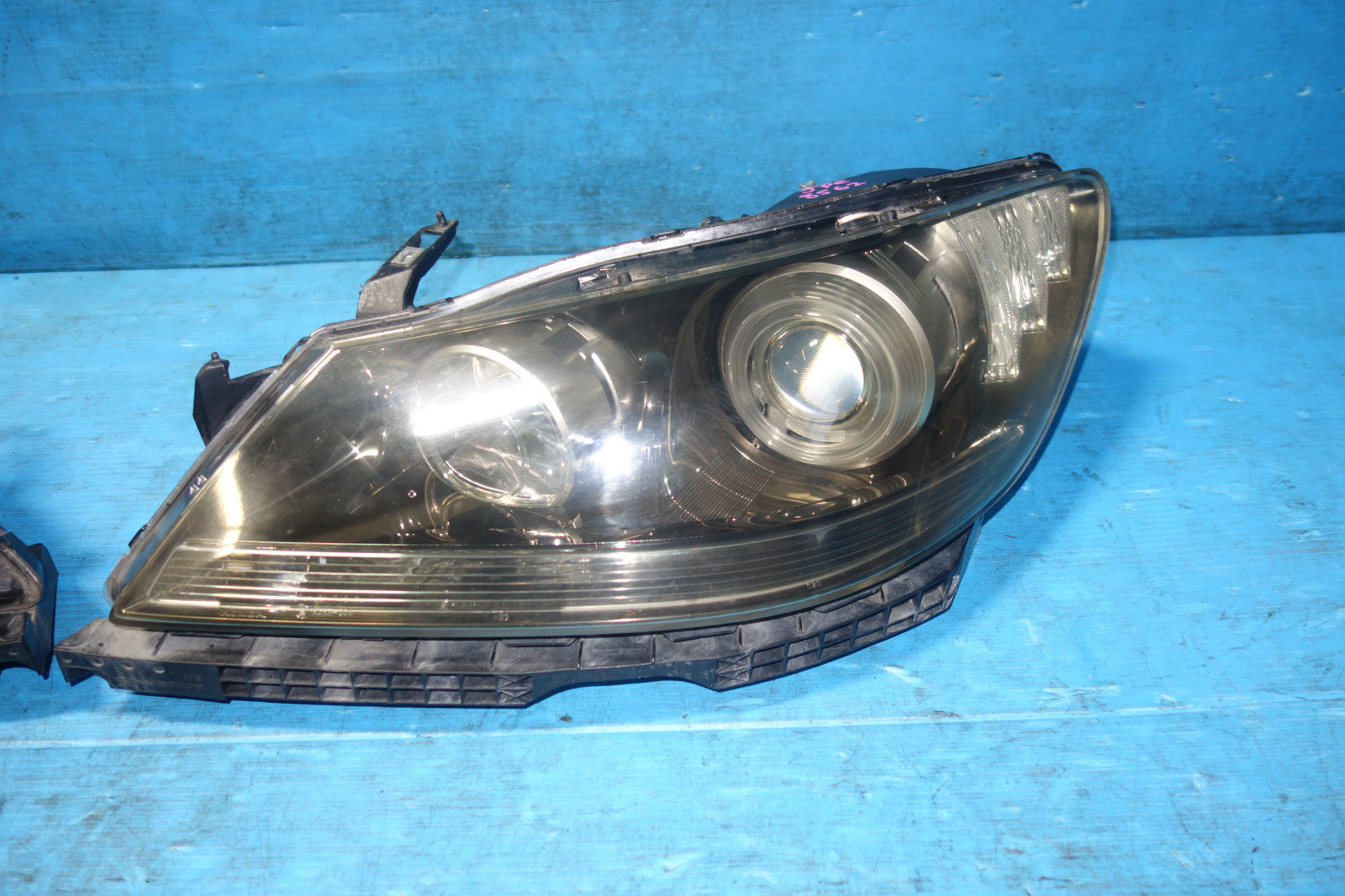 JDM Acura RL HID Headlights Head Lamps Pair 2005-2008 Honda Legend KB1 #8562