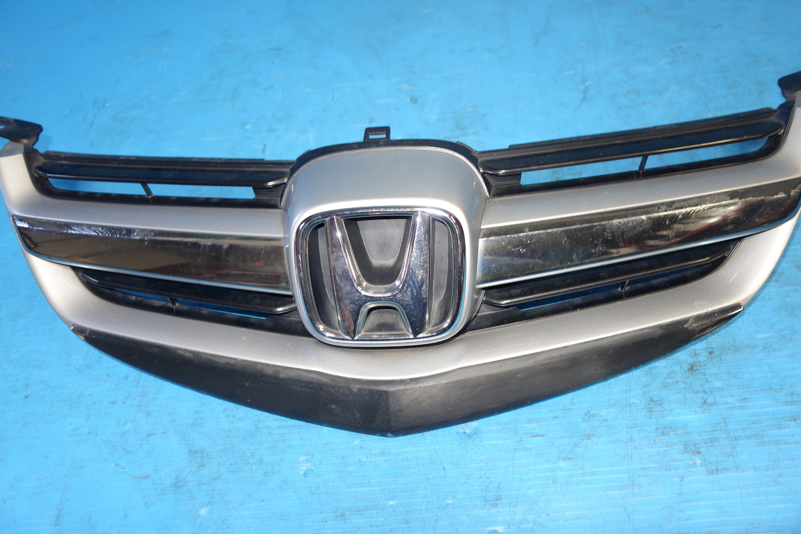 JDM Acura RL Honda Legend KB1 Front Grille Grill 2005-2008 OEM #JPE-7403