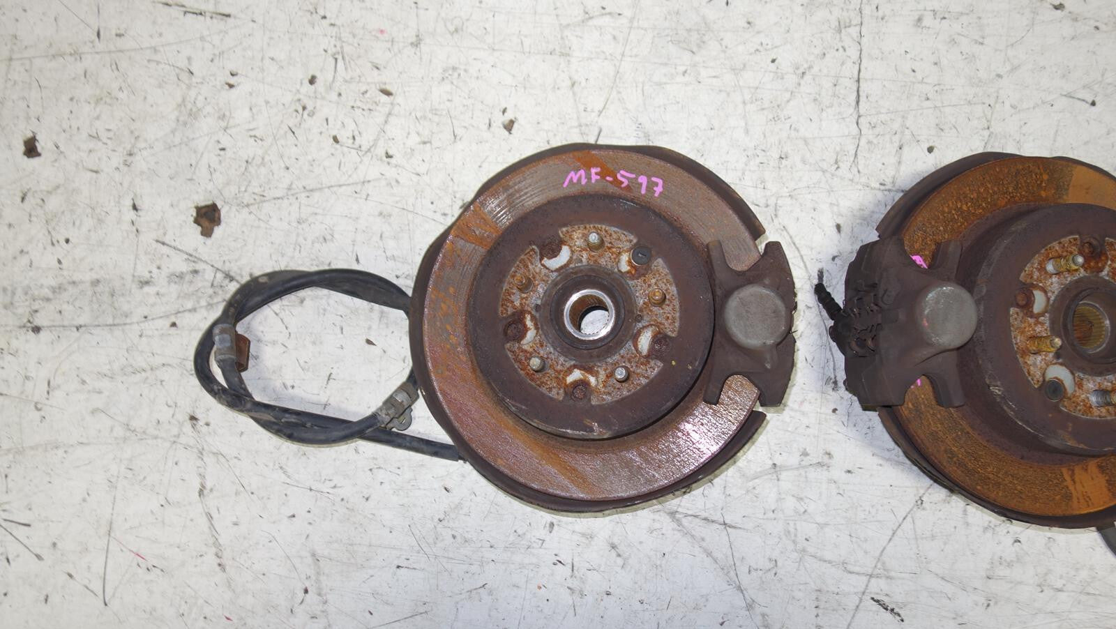 JDM 2000-2005 LEXUS IS300 REAR SPINDLES WHEEL HUBS BEARINGS KNUCKLES SUSPENSION