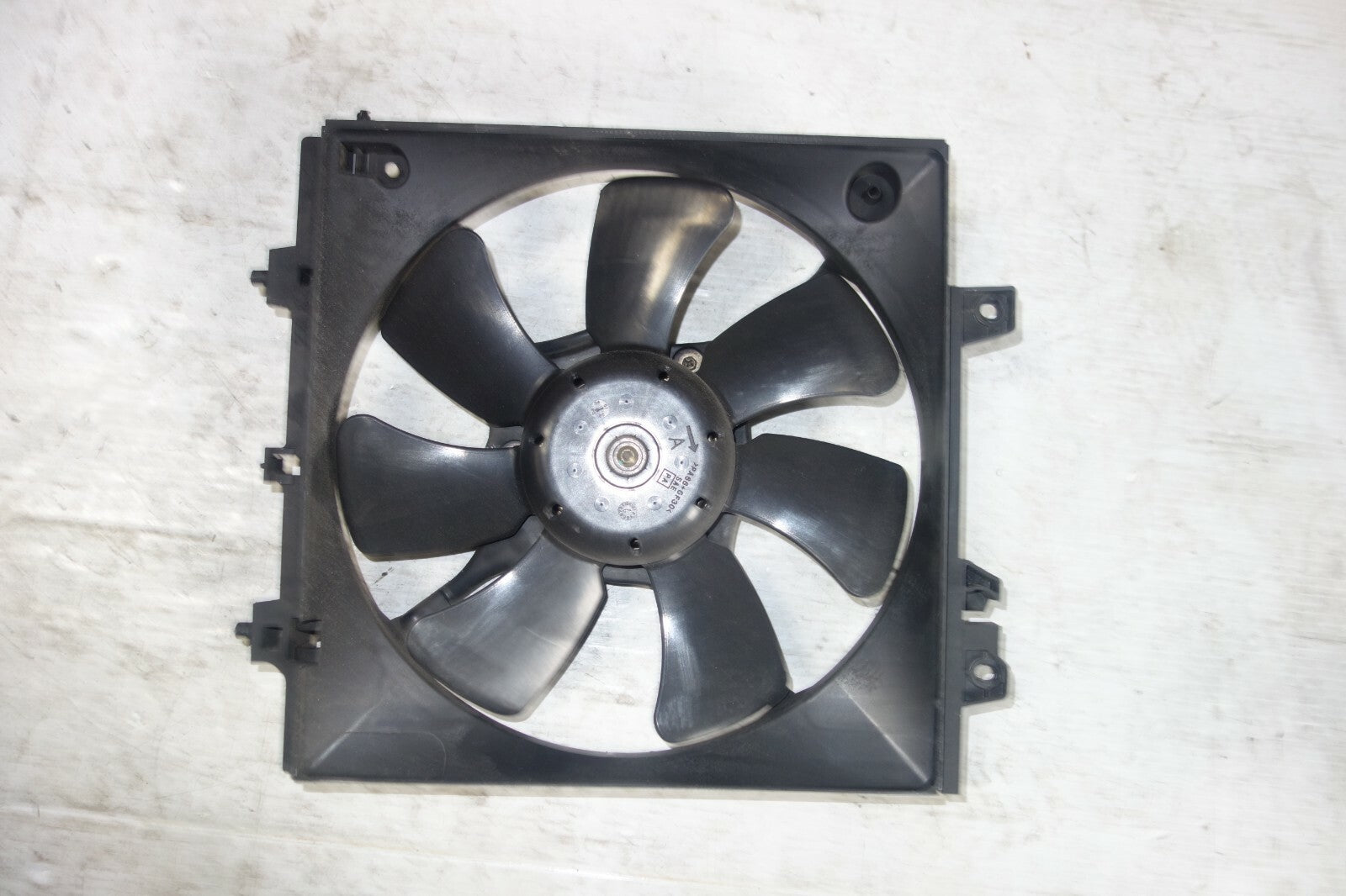 JDM SUBARU IMPREZA WRX ENGINE RADIATOR COOLING FAN ASSEMBLY SHROUD 2002-2007