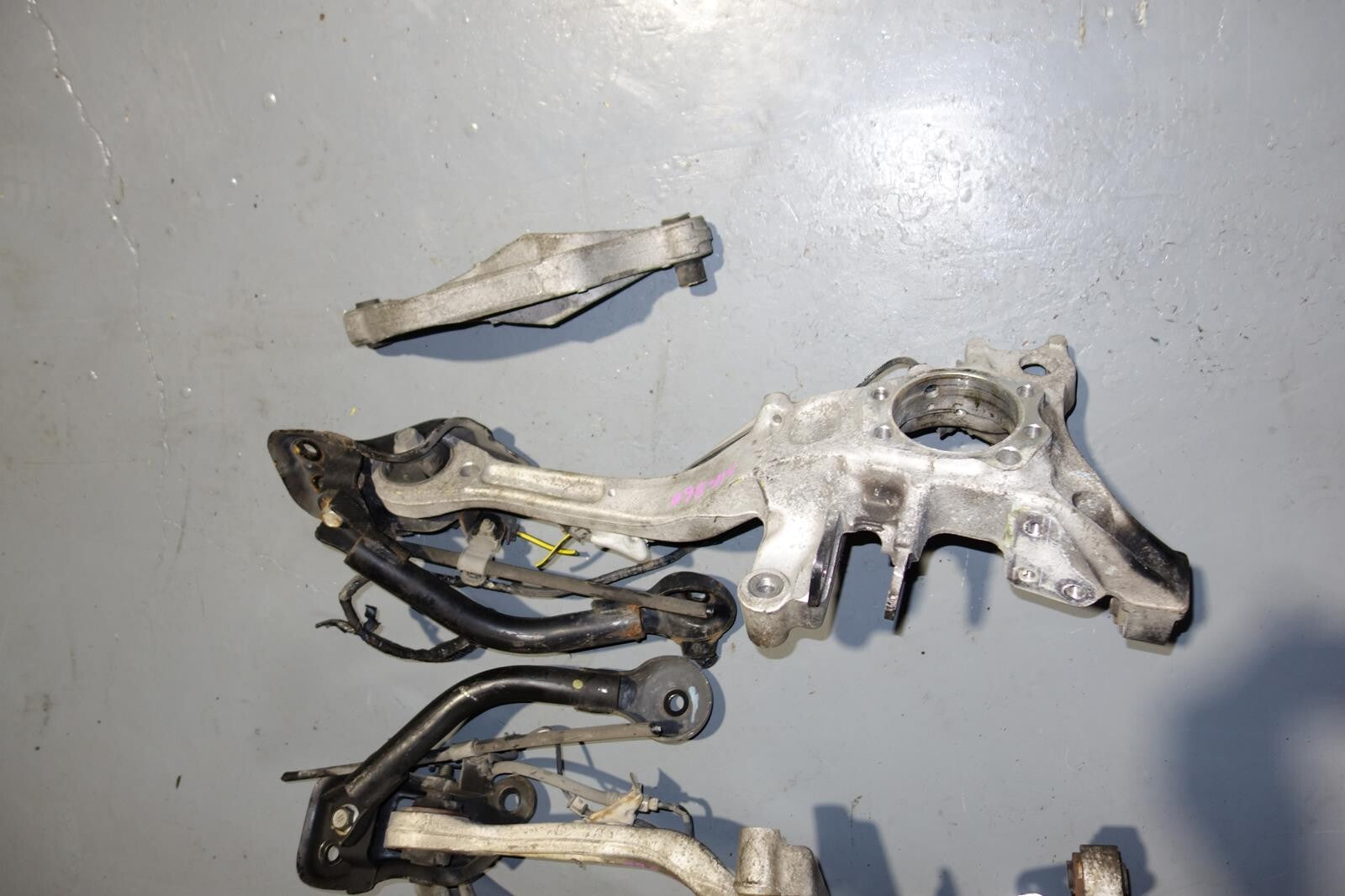 JDM 2005-2009 SUBARU LEGACY OEM REAR ALUMINUM SPEC-B CONTROL ARM TRAILING ARM