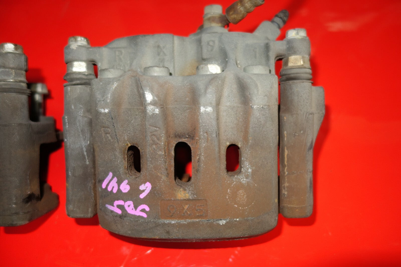 Genuine Lexus Is300 Front Brake Calipers Left & Right 2001 2002 2003 2004 2005