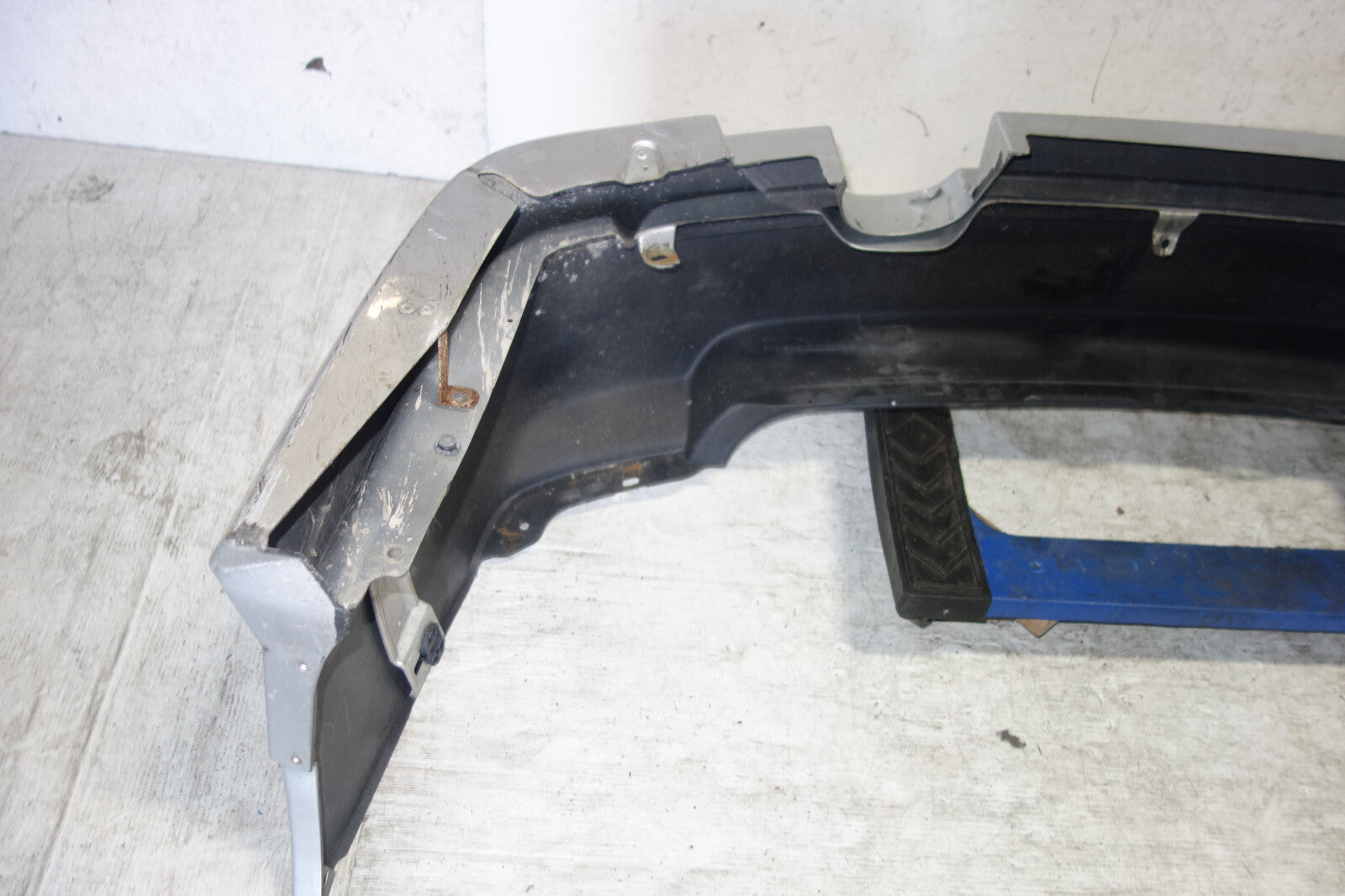 JDM Subaru Forester STi SG9 OEM Rear Bumper Cover Assembly 2003-2008 SG9 SG5 SG