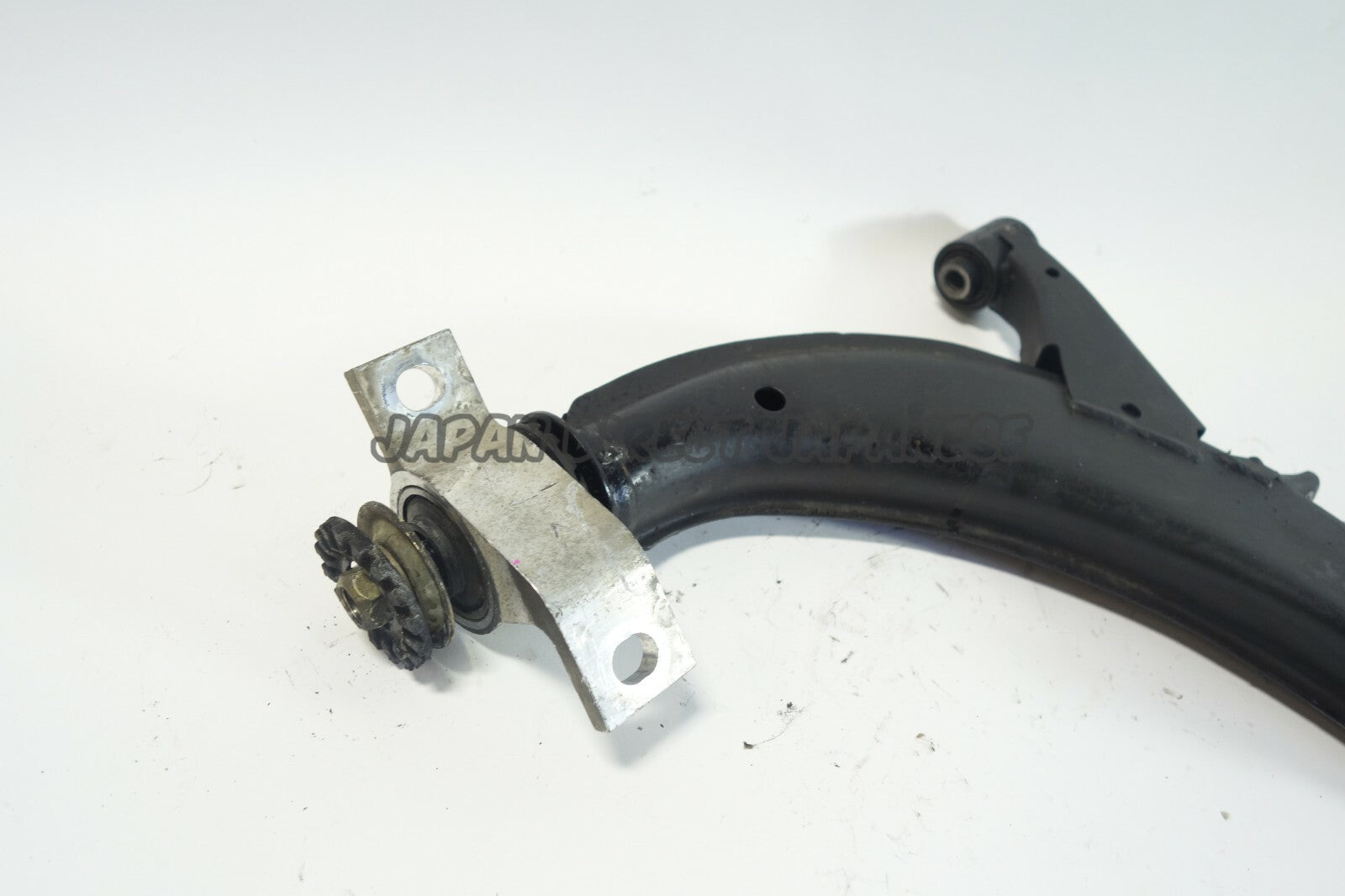 1998-2002 Subaru Forester Front Right Lower Control Arm Suspension SF5 Genuine