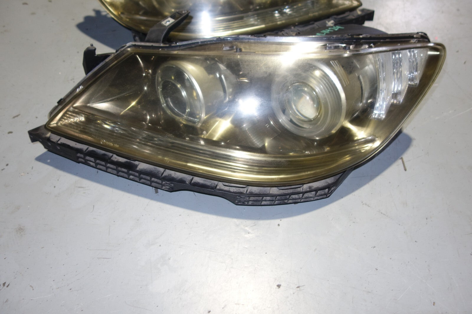 JDM 05-08 GENUINE ACURA RL CLEAR OEM HID HEAD LIGHTS KB1 HEADLIGHTS PAIR LH & RH