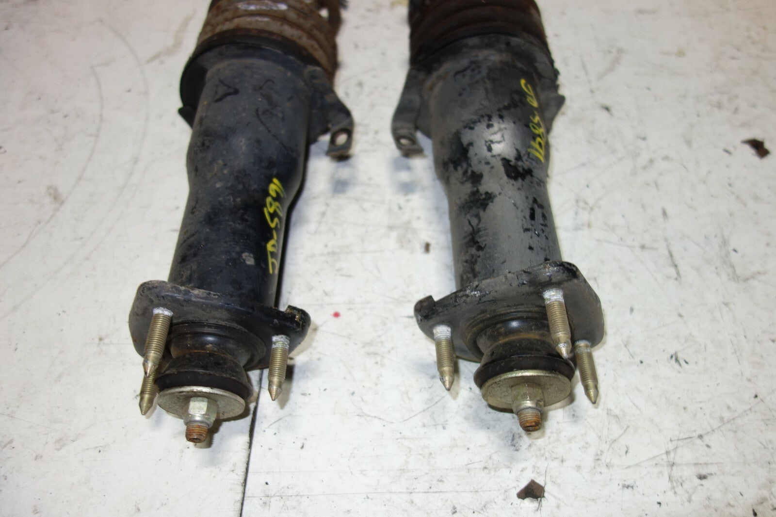 JDM Lexus is300 Altezza Rear Shocks Struts Springs 2001-2005 SXE10 OEM