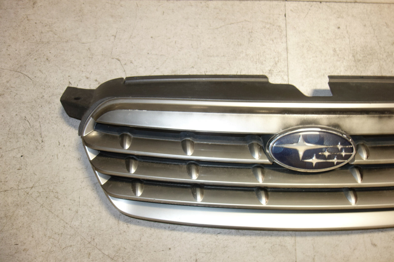 JDM Subaru Legacy Outback Grille 2008 2009 91121-ag160 OEM Japan