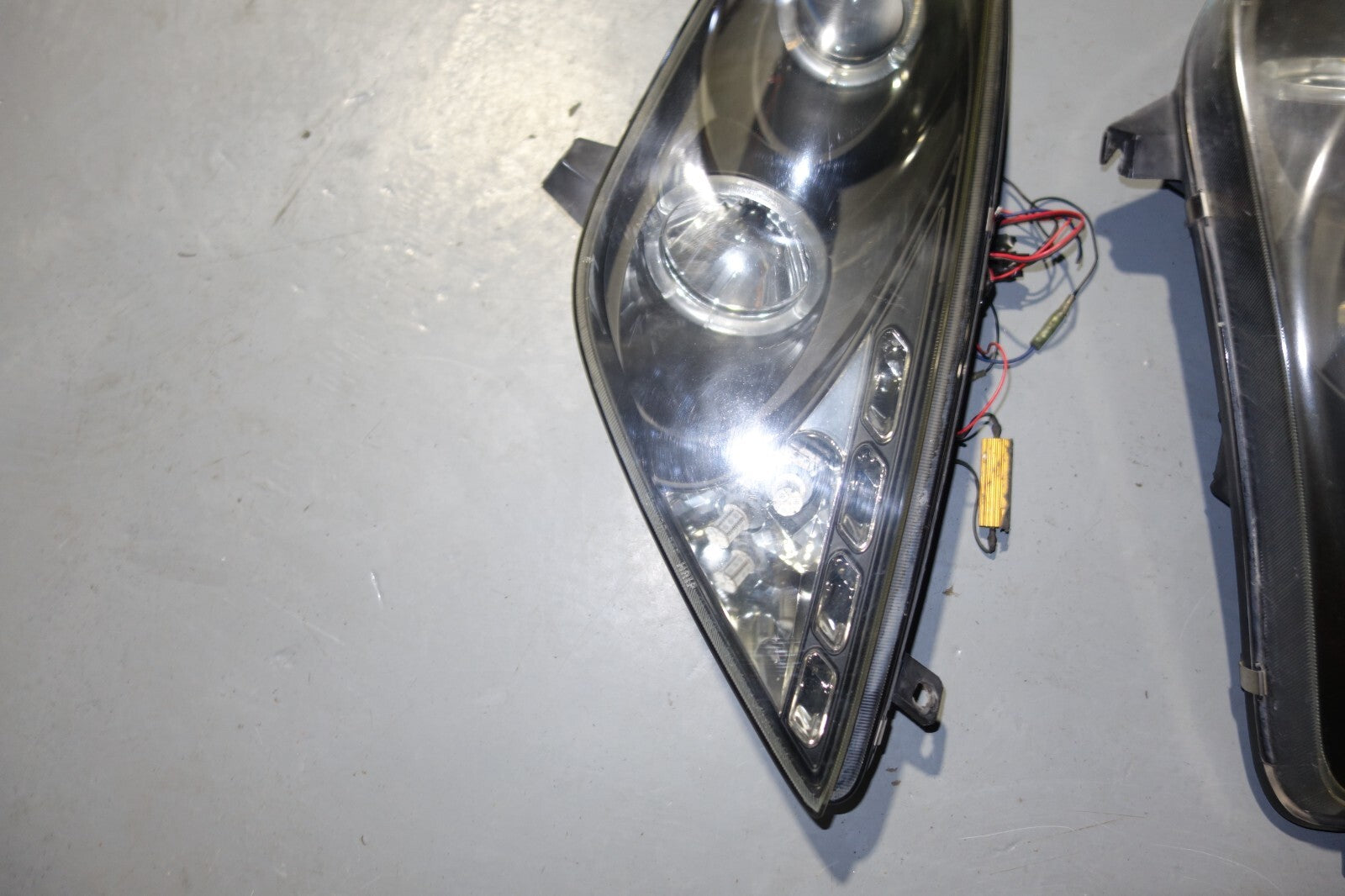 JDM 2000-2005 TOYOTA CELICA HEAD LIGHTS LEFT & RIGHT HEAD LAMPS 2000-2005