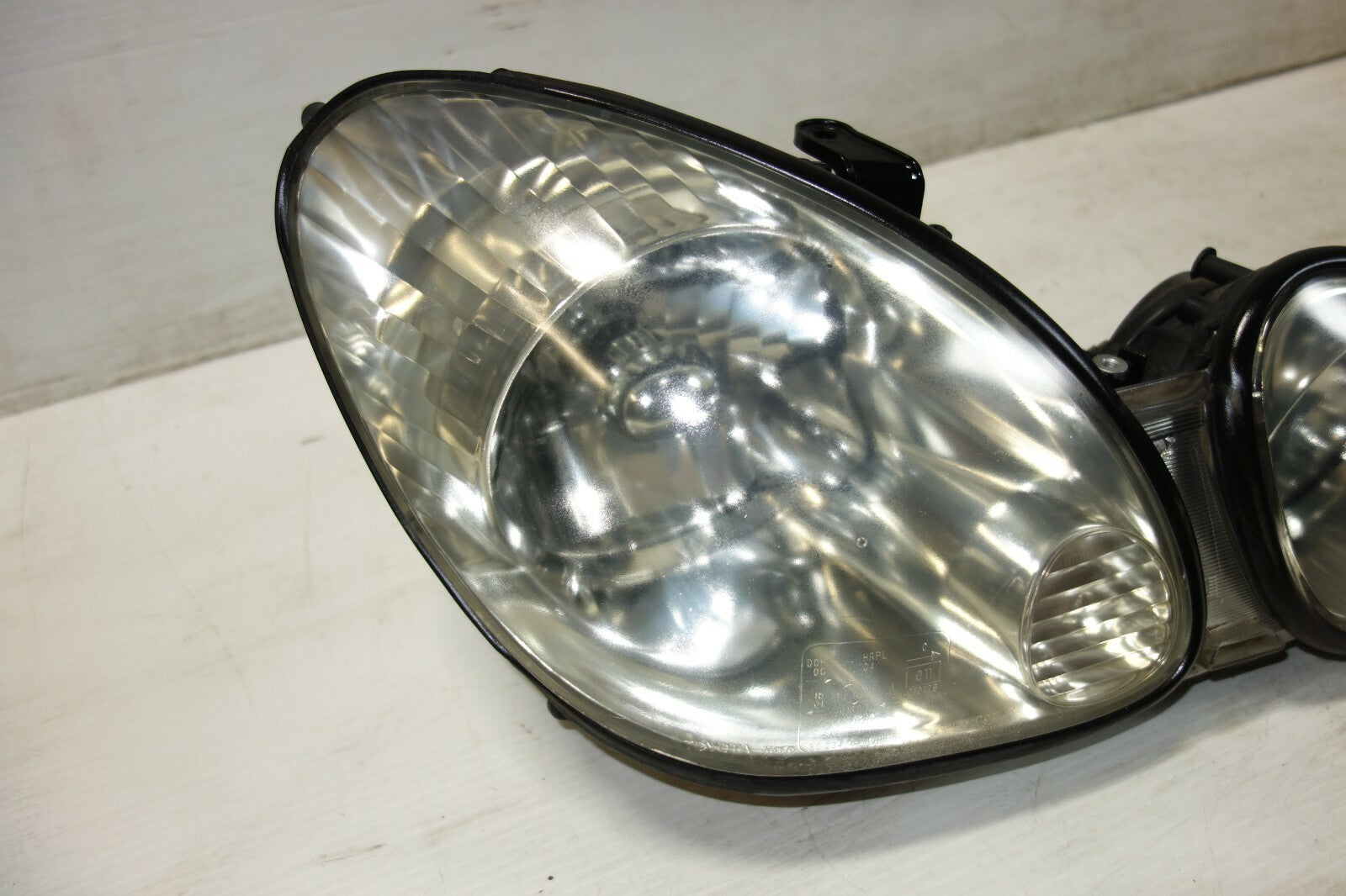 JDM Lexus GS300 Headlights GS400 OEM HiD Lamps Pair Left Right JZS161 1998-2005