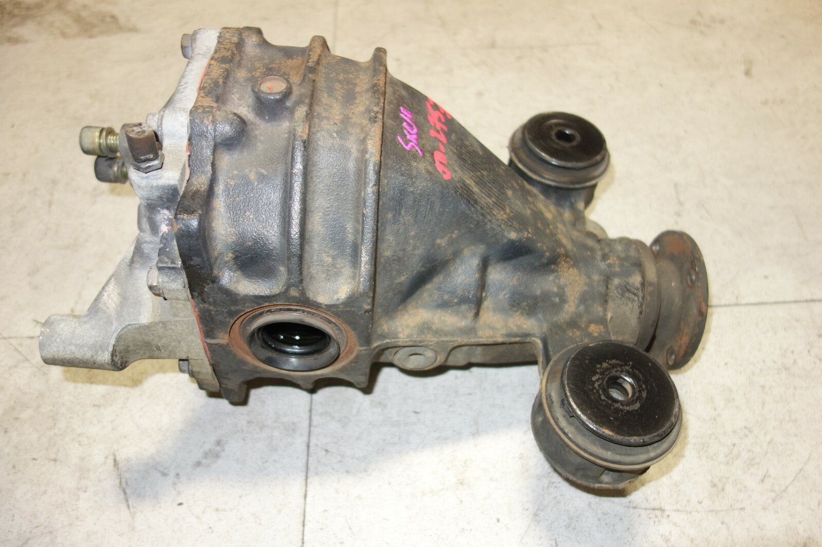 JDM Toyota Altezza Rear Differential Non LSD 4.1 Ratio 2001-2005 SXE10