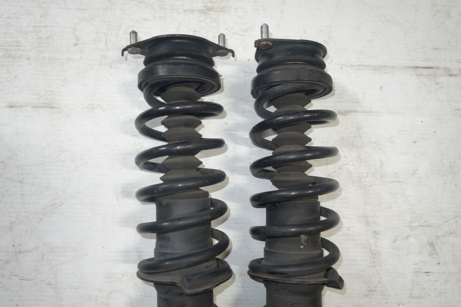 JDM 05-09 SUBARU LEGACY OUTBACK OEM KYB REAR SHOCKS STRUTS ASSEMBLY WAGON ONLY