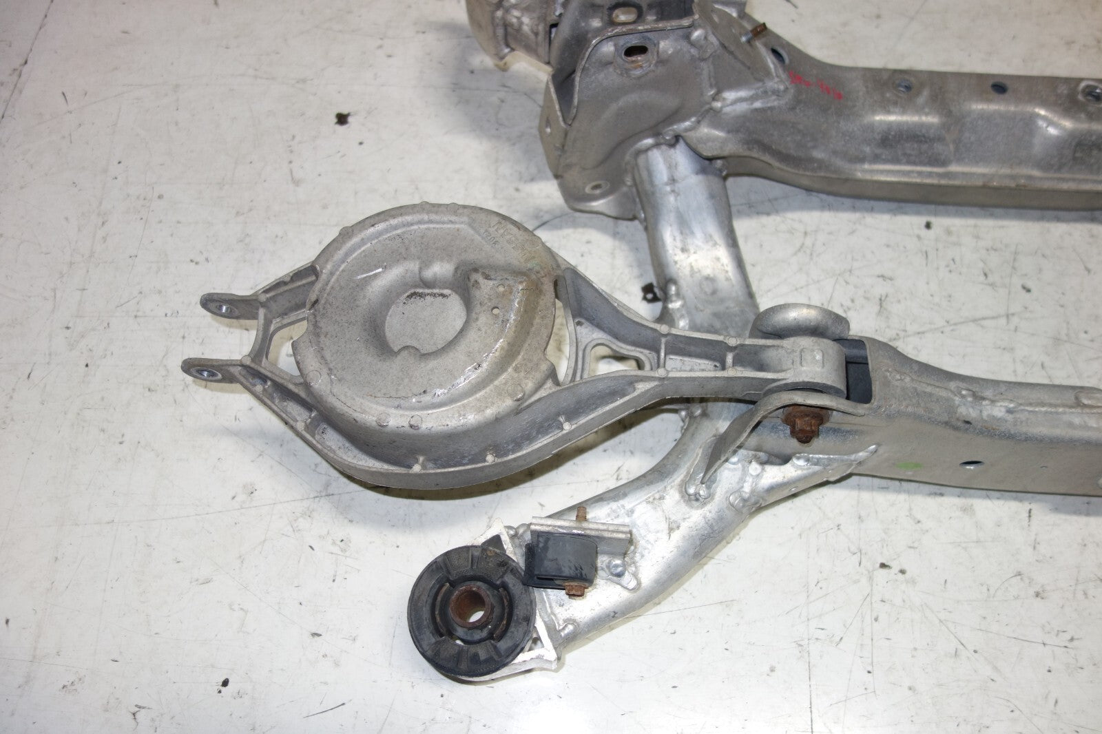 JDM Nissan 350z / G35 Rear Subframe Cross Member Cradle RWD Coupe 2003-2009