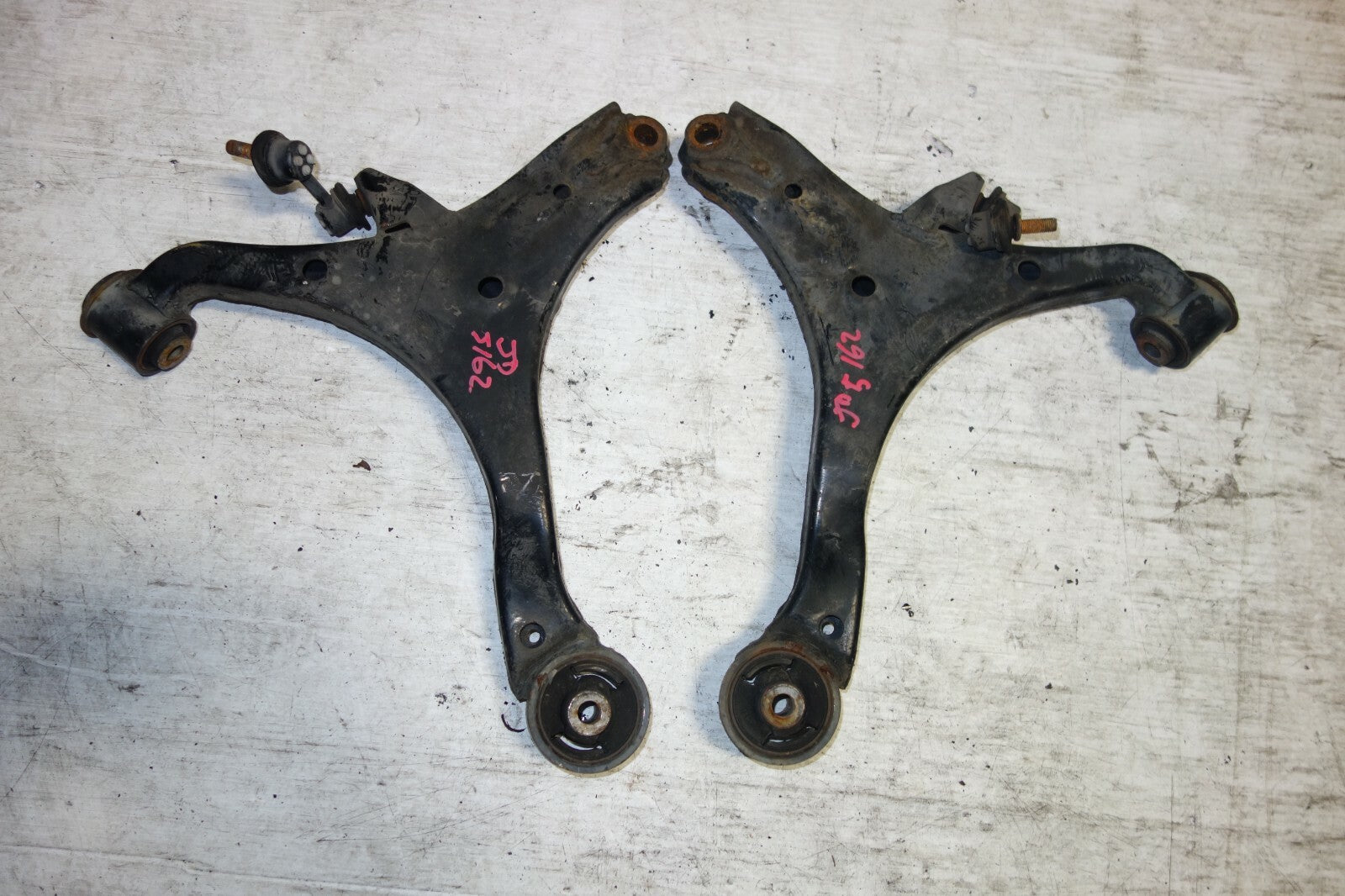 JDM Acura RSX DC5 Front Lower Control Arms 2002 2003 2004 2005 2006 OEM Japan