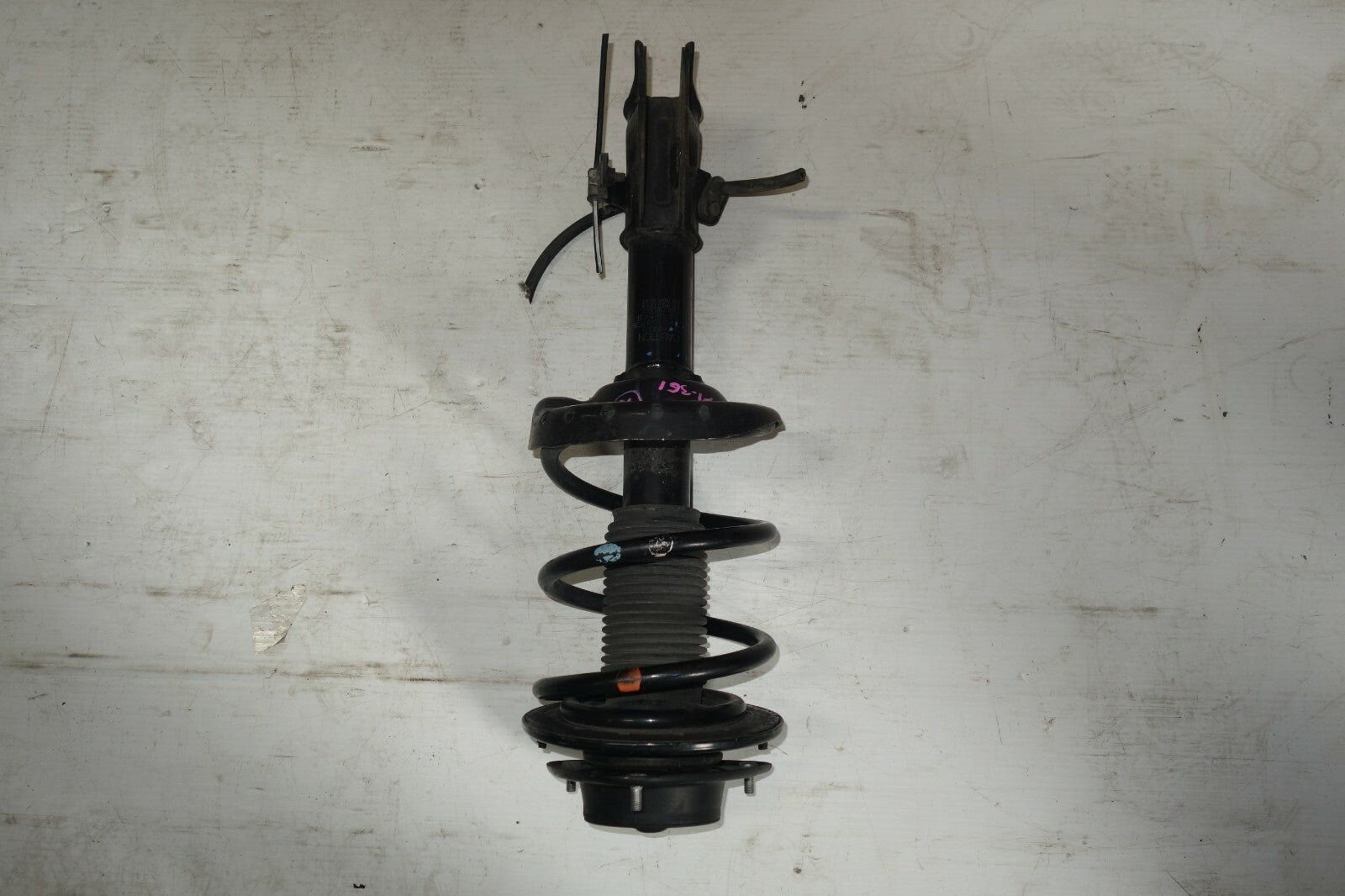 JDM 08-14 SUBARU IMPREZA WRX OEM KYB FRONT RIGHT SHOCK STRUT SPRING GENUINE