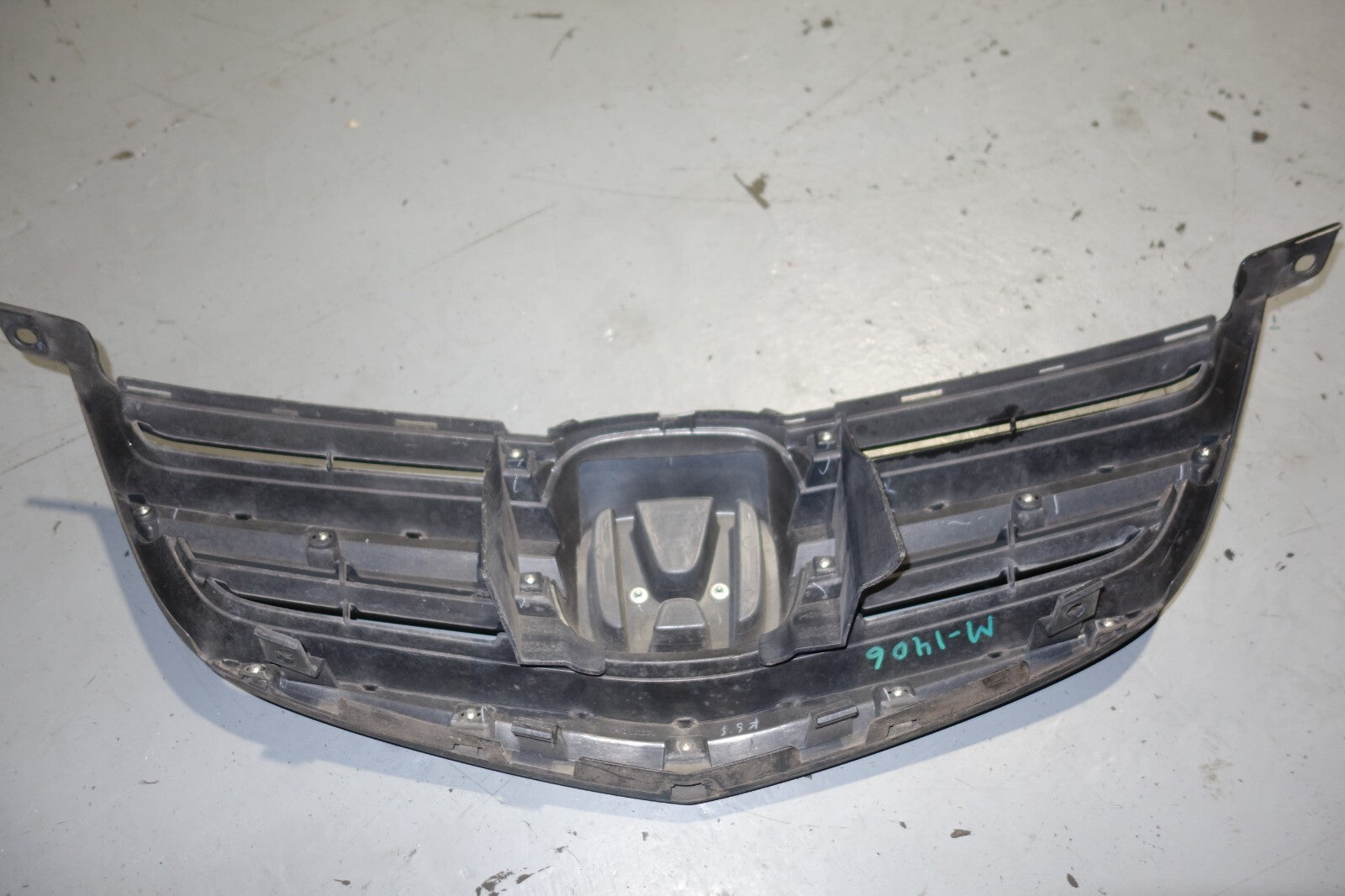 JDM 2005-2008 ACURA RL KB1 OEM FRONT GRILLE HONDA LEGEND KB1 GRILL
