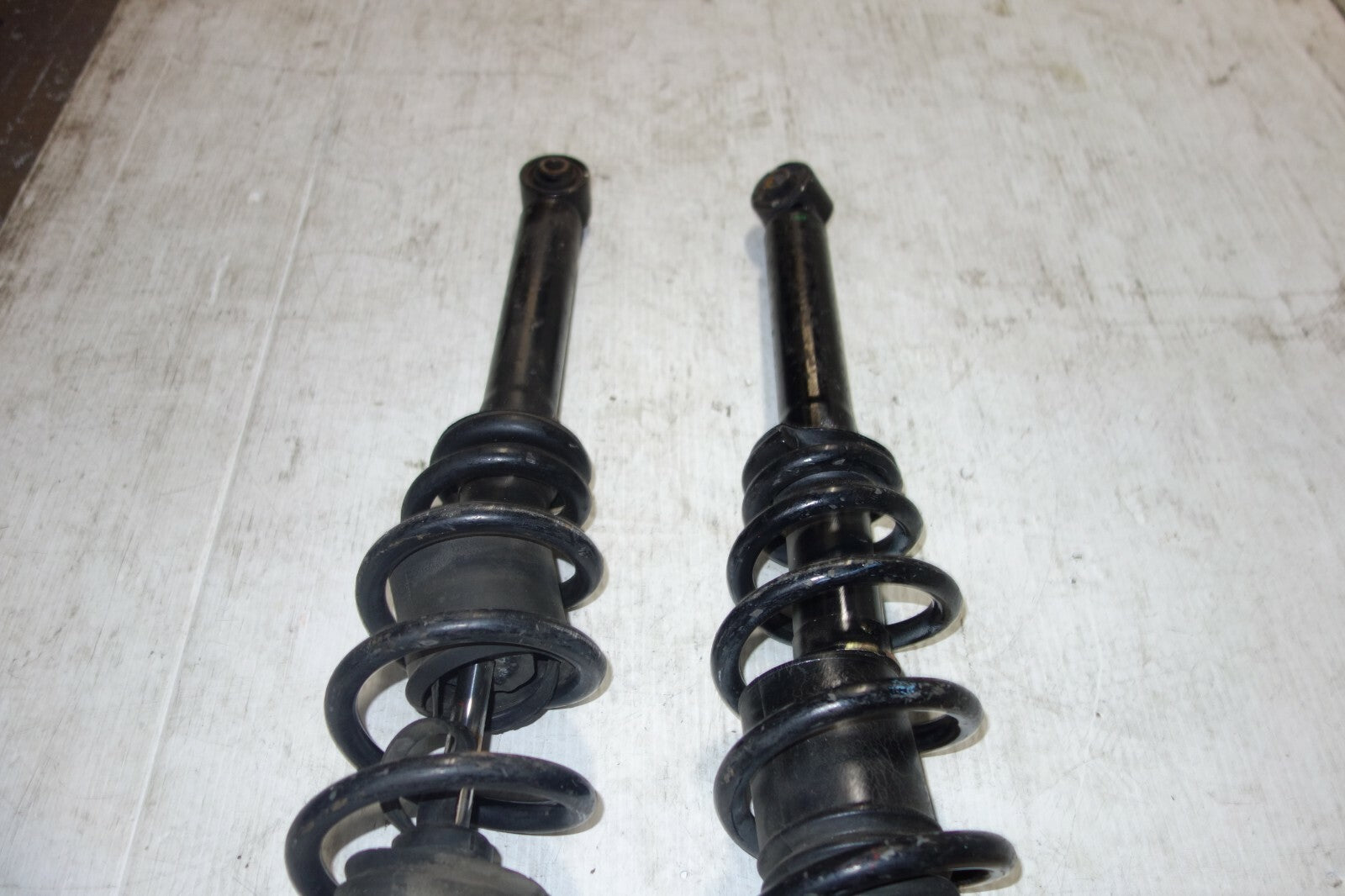 JDM Lexus GS300 / Aristo Front Shocks Struts Springs JZS147 OEM 1991-1997