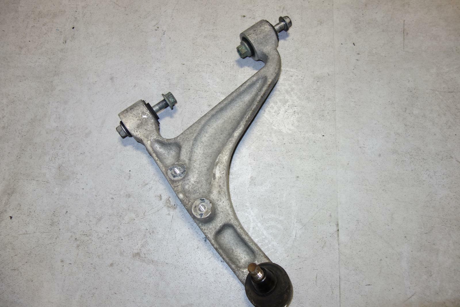JDM 2003-2009 GENUINE NISSAN 350Z FRONT OEM UPPER CONTROL ARMS Z33
