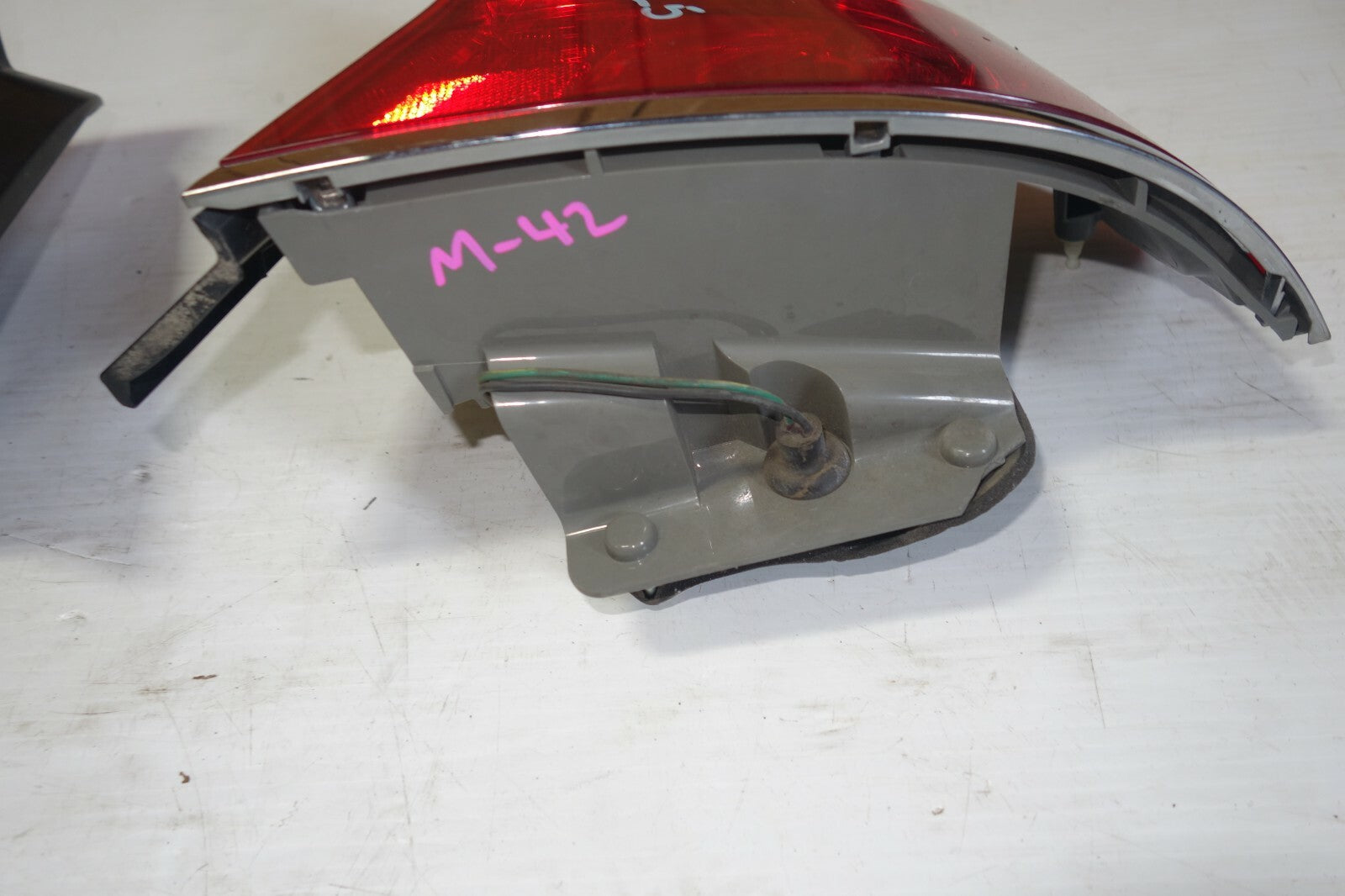JDM 2005-2009 SUBARU LEGACY BL5 OEM USED TAIL LIGHTS LAMPS 4 DOOR SEDAN