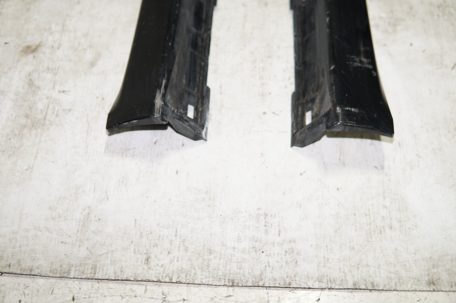 JDM 2005-2009 GENUINE SUBARU LEGACY SPEC B OEM SIDE SKIRTS SPATS LEGACY OUTBACK