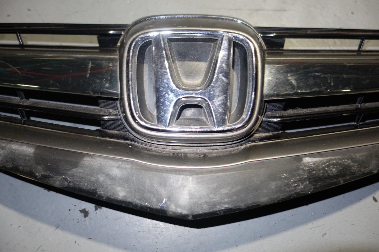 JDM 2005-2008 ACURA RL KB1 OEM FRONT GRILLE HONDA LEGEND KB1 GRILL